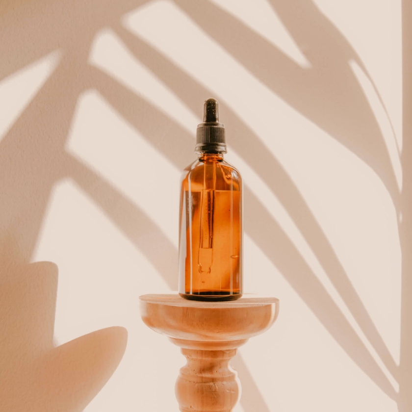 エッセンスボトル